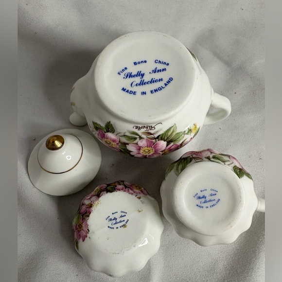 Child's Tea Set, Shelly Ann  Collection - Picture 4 of 7